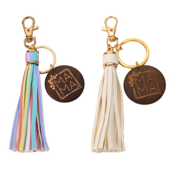 1pc, Tassel Car MAMA Keychain Pendant - Picture 1 of 6